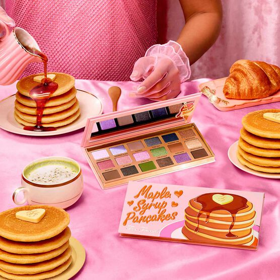 PALETTE MAPLE SYRUP PANCAKES